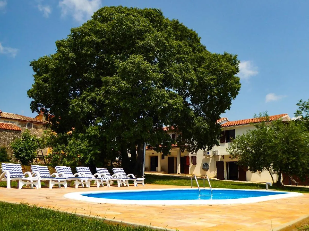 Casa Istriana Nona Pina Villa Kaštelir Nyaraló