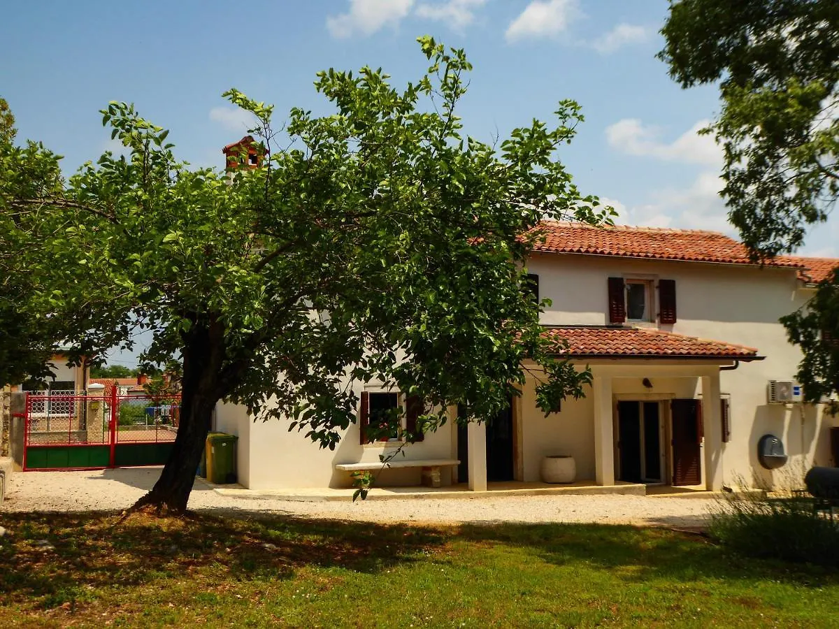 Casa Istriana Nona Pina Villa Kastelir