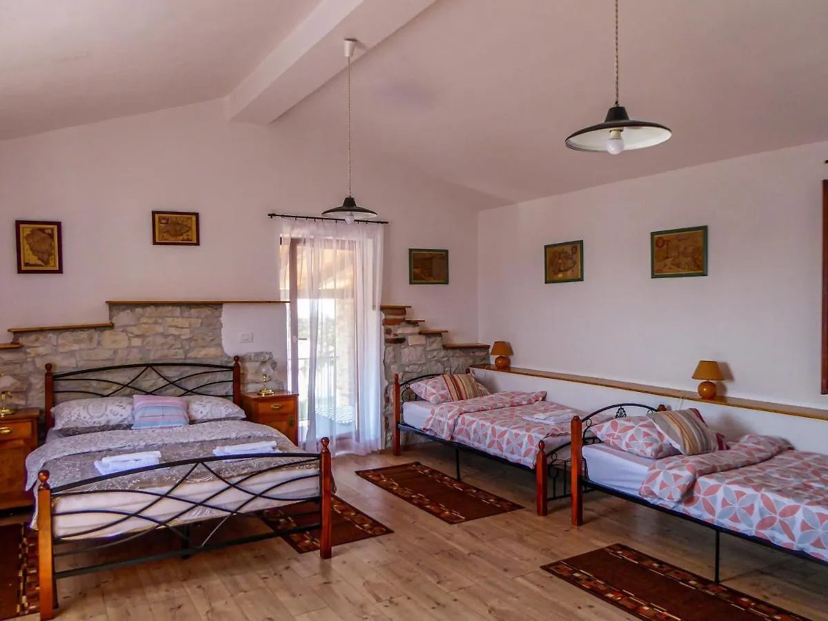 Casa Istriana Nona Pina Villa Kastelir Croatia